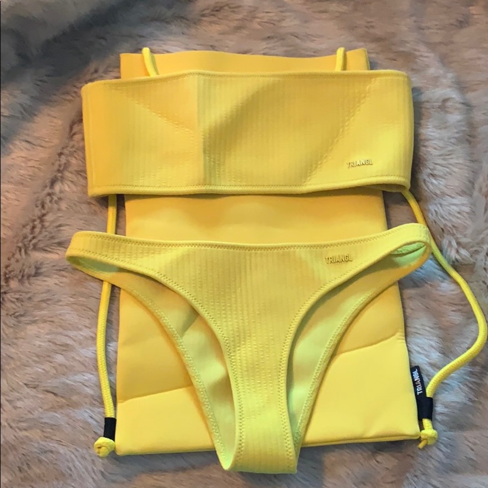 Triangl Twinnie in Lemon